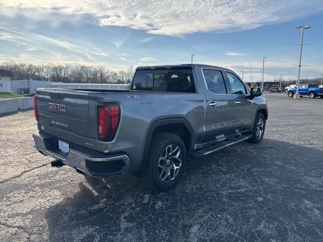 Used 2022 GMC Sierra 1500 SLT w/ SLT Premium Package image 5