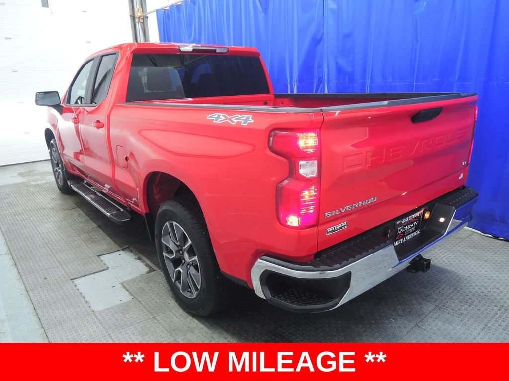 Used 2025 Chevrolet Silverado 1500 LT AWD/4WD image 8
