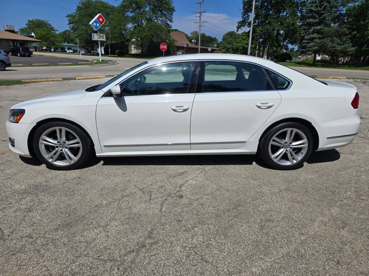 Used 2015 Volkswagen Passat 1.8T SE FWD image 4