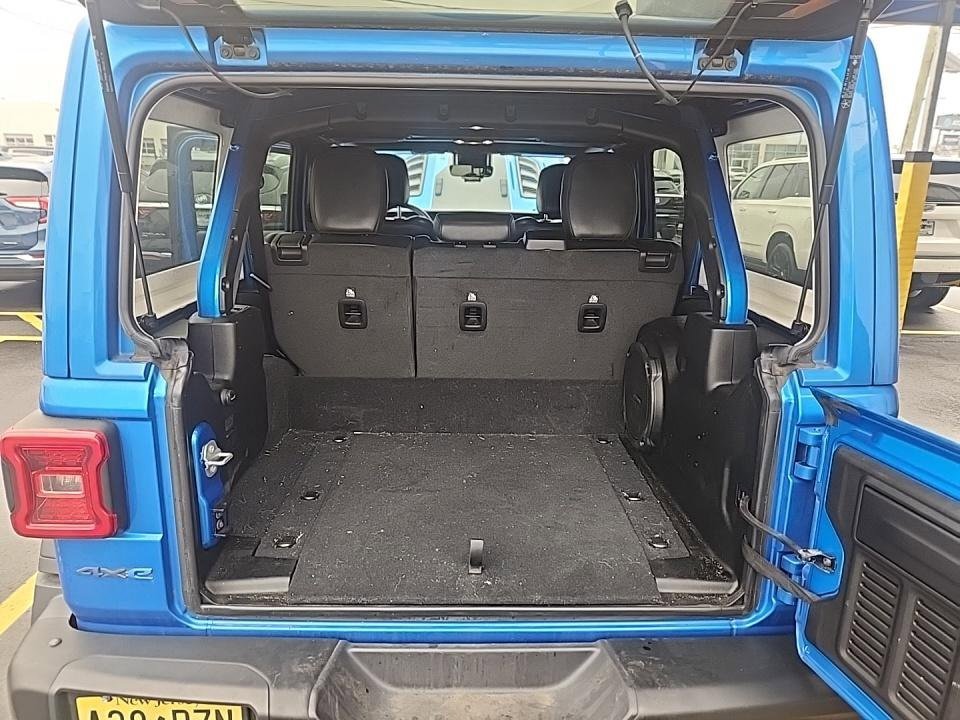 Used 2022 Jeep Wrangler Unlimited Rubicon 4xe w/ Steel Bumper Group image 12