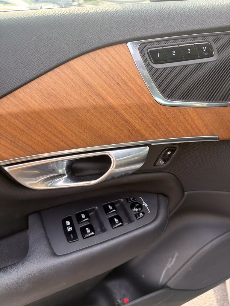 Certified 2023 Volvo XC90 B6 Plus AWD/4WD image 12