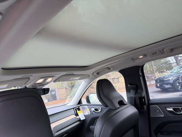 New 2026 Volvo XC60 B5 Ultra w/ Climate Package AWD/4WD image 10