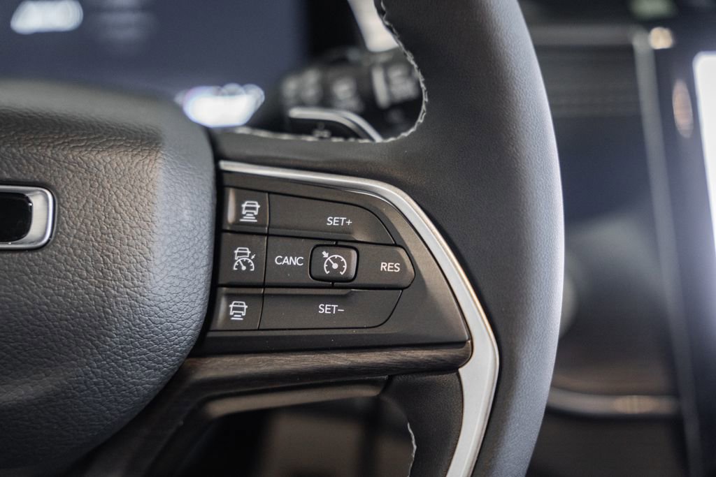 New 2025 Jeep Grand Cherokee L Limited w/ Luxury Tech Group II image 27