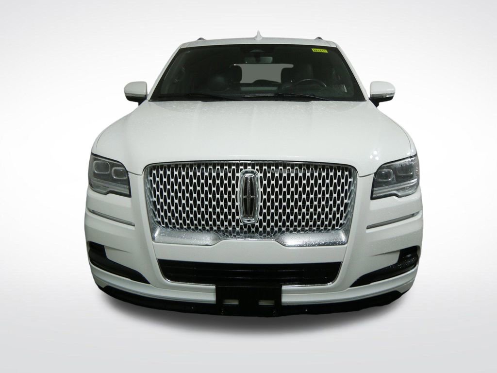 Used 2024 Lincoln Navigator Reserve w/ Equipment Group 201A AWD/4WD image 11