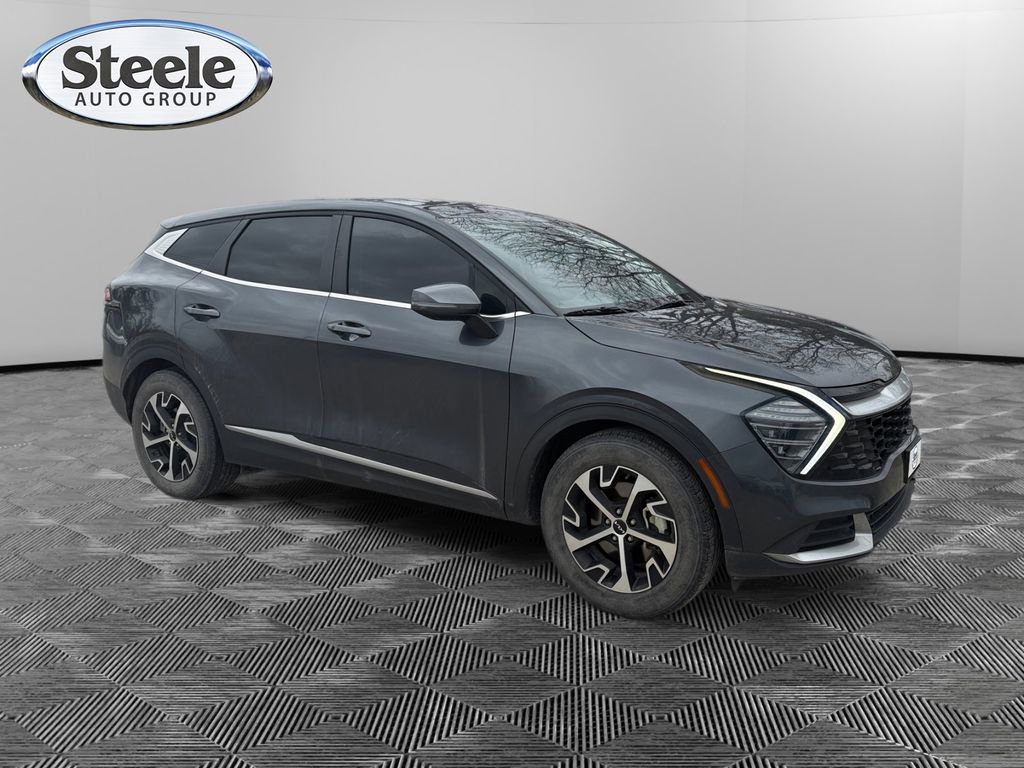 Used 2024 Kia Sportage EX image 7