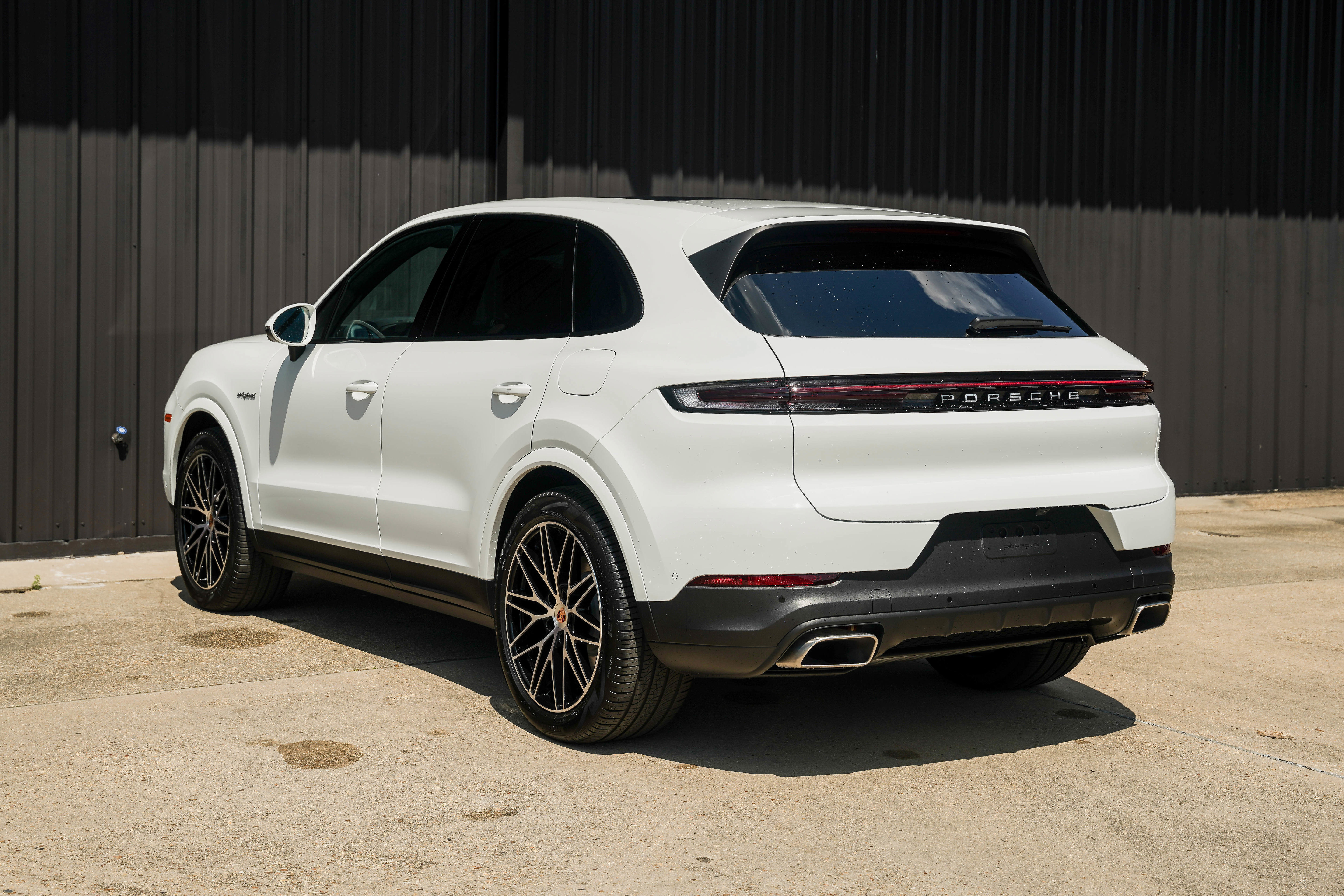 New 2026 Porsche Cayenne E-Hybrid AWD/4WD image 3