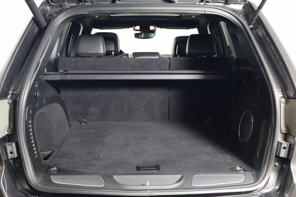 Used 2019 Jeep Grand Cherokee Overland image 14