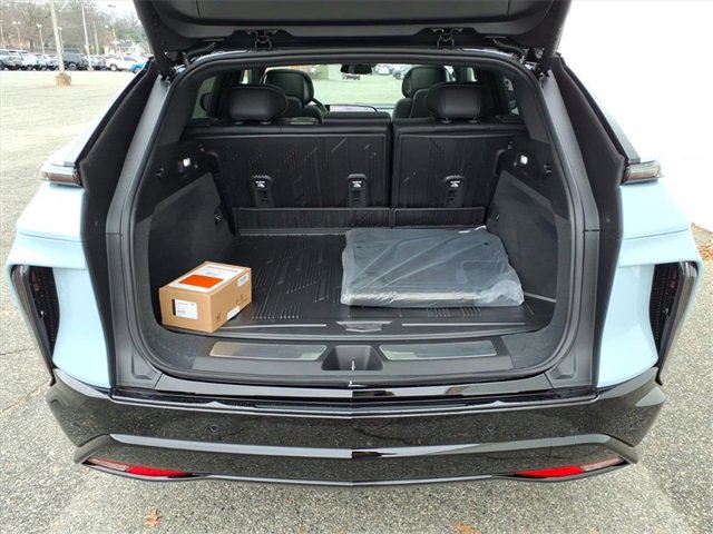 New 2026 Cadillac Lyriq Sport image 4