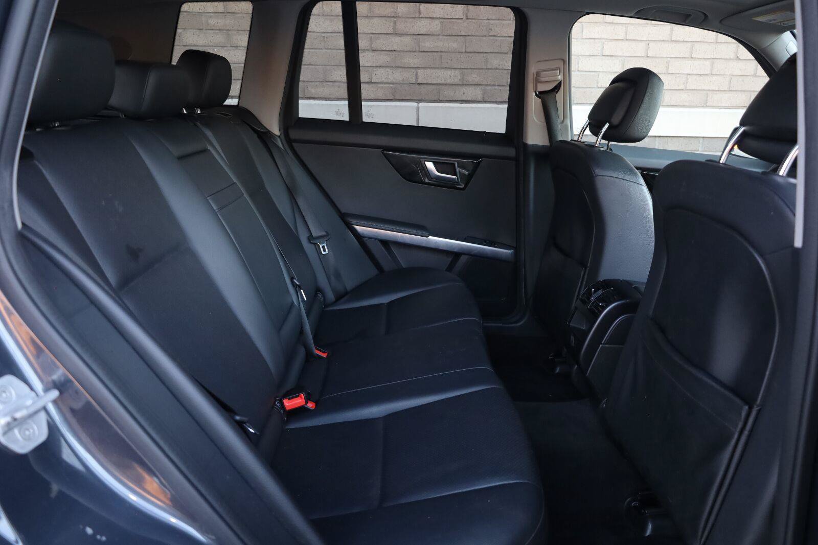 Used 2015 Mercedes-Benz GLK 350 4MATIC image 25
