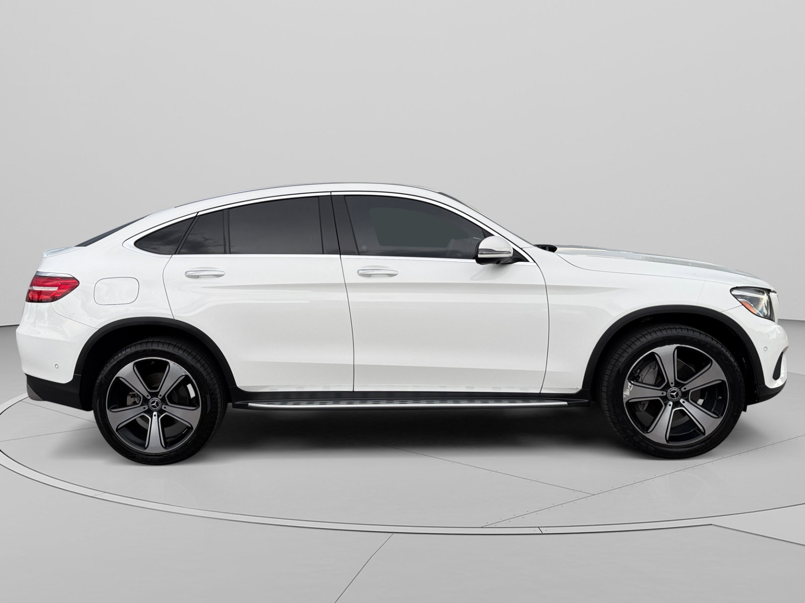 Used 2018 Mercedes-Benz GLC 300 4MATIC Coupe image 6