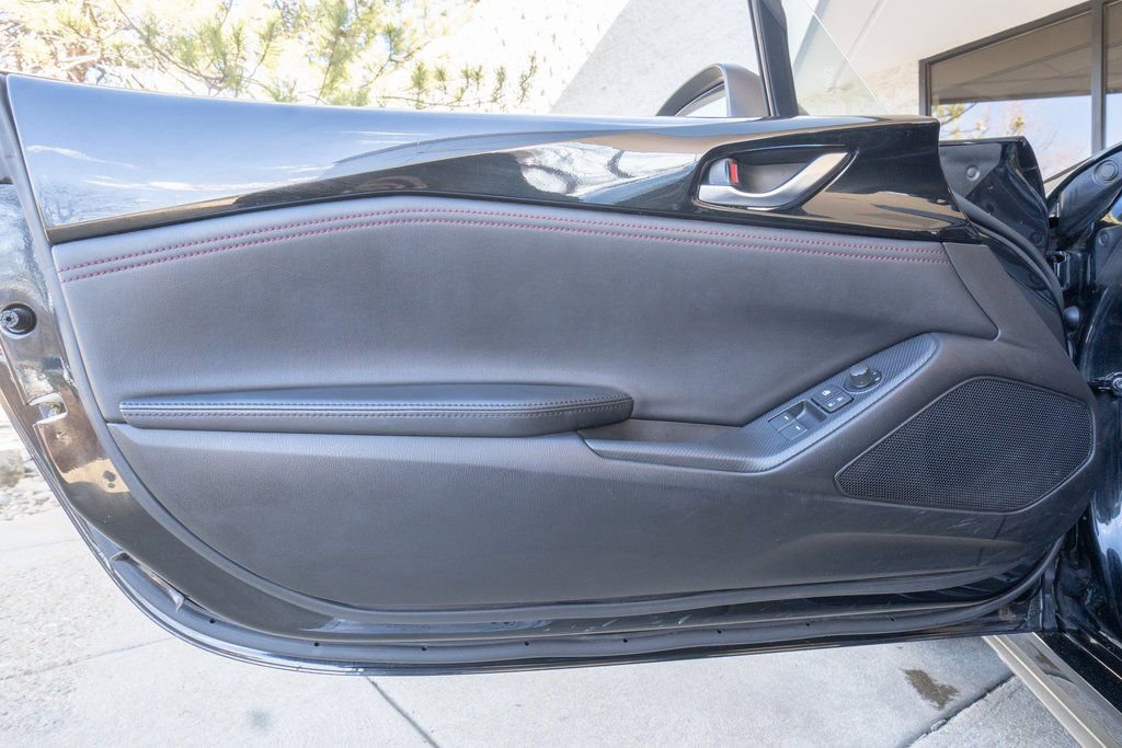 Used 2016 MAZDA MX-5 Miata Grand Touring image 8