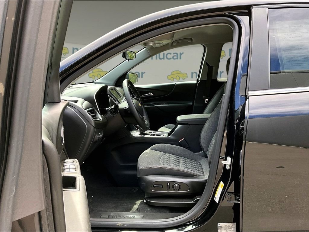 Used 2023 Chevrolet Equinox LT AWD/4WD image 12