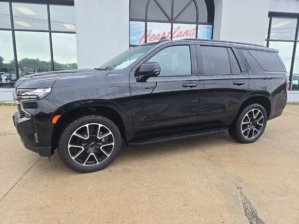 Used 2021 Chevrolet Tahoe RST w/ Luxury Package AWD/4WD image 5
