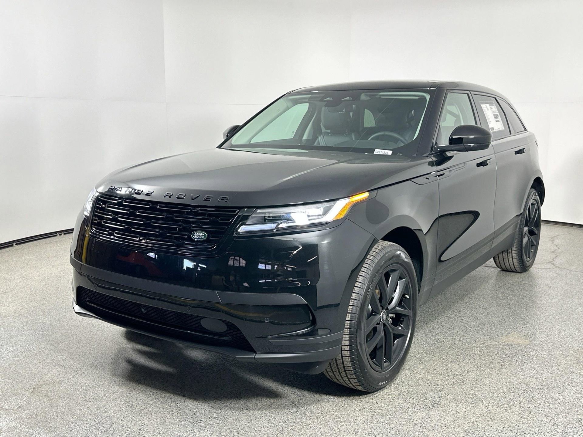 New 2025 Land Rover Range Rover Velar S