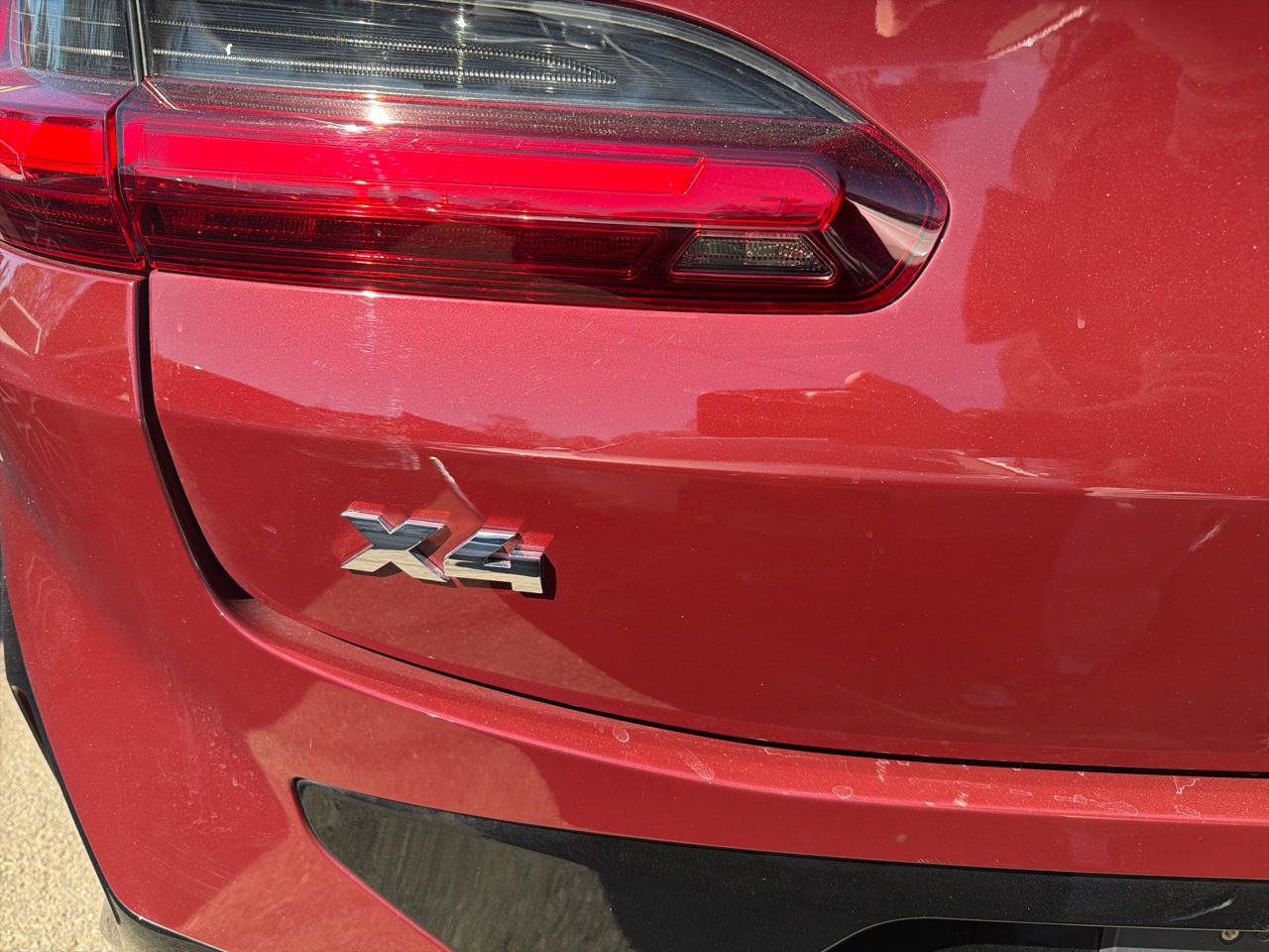 Used 2023 BMW X4 M40i image 9