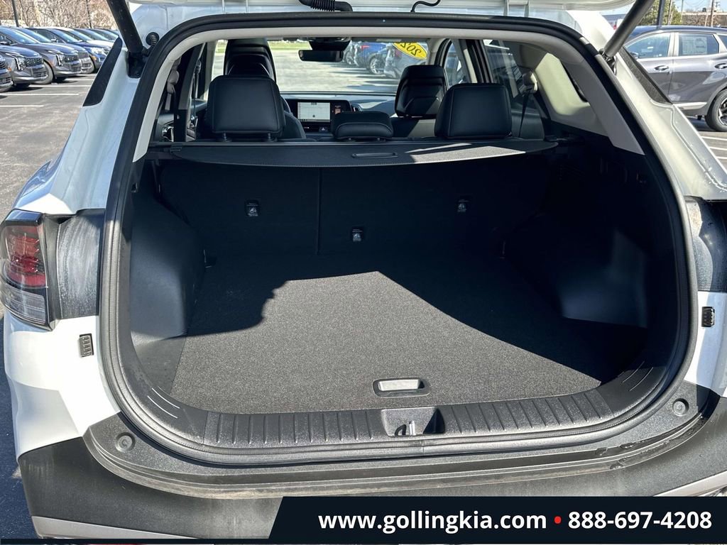 Certified 2025 Kia Sportage EX w/ EX Premium Package image 9