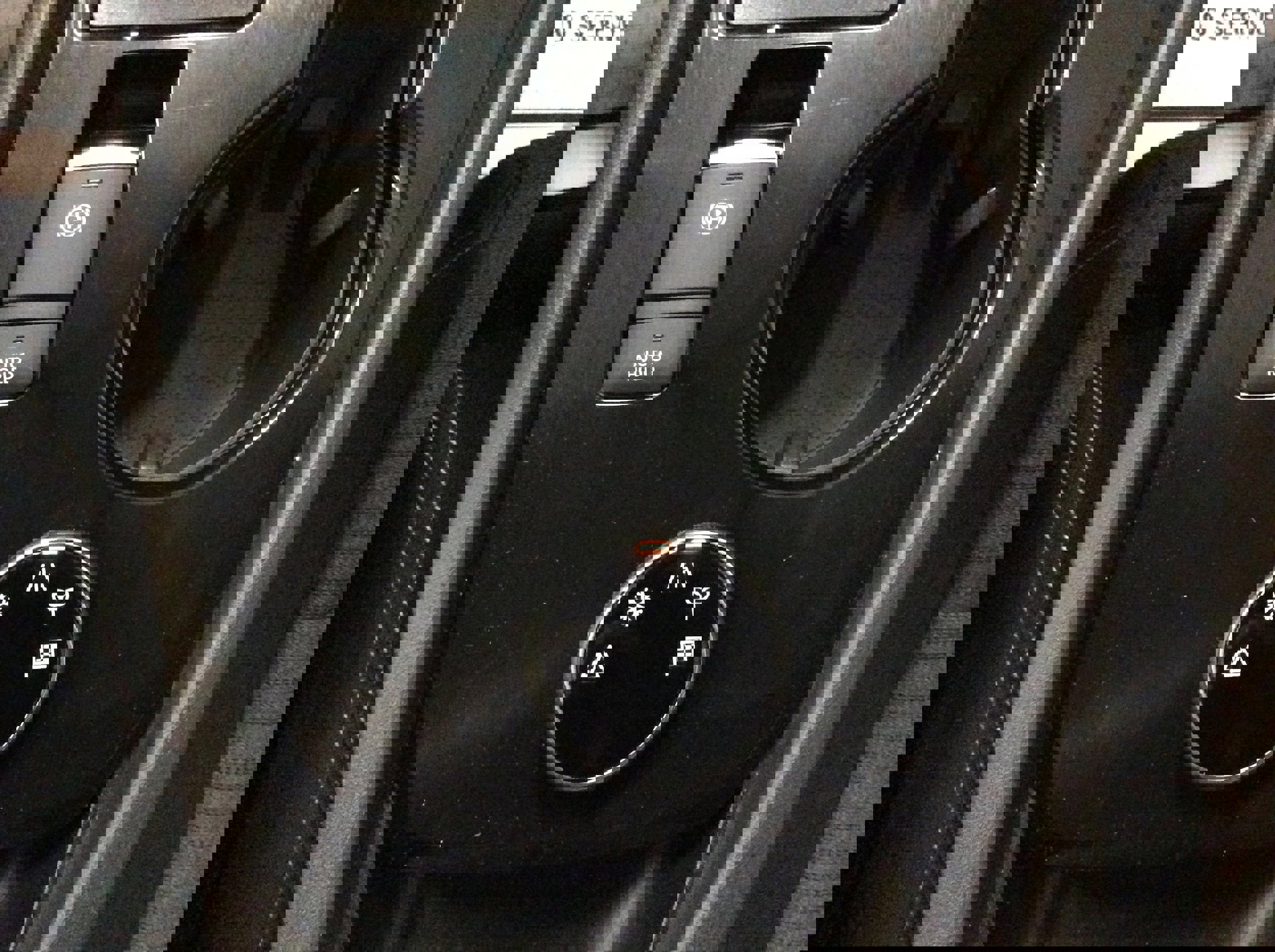 Used 2022 Nissan Rogue SV image 28