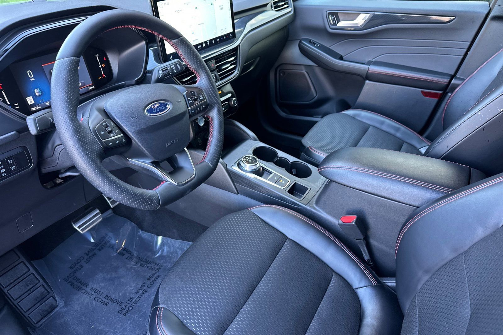 Used 2024 Ford Escape ST-Line w/ Tech Pack #1 image 7