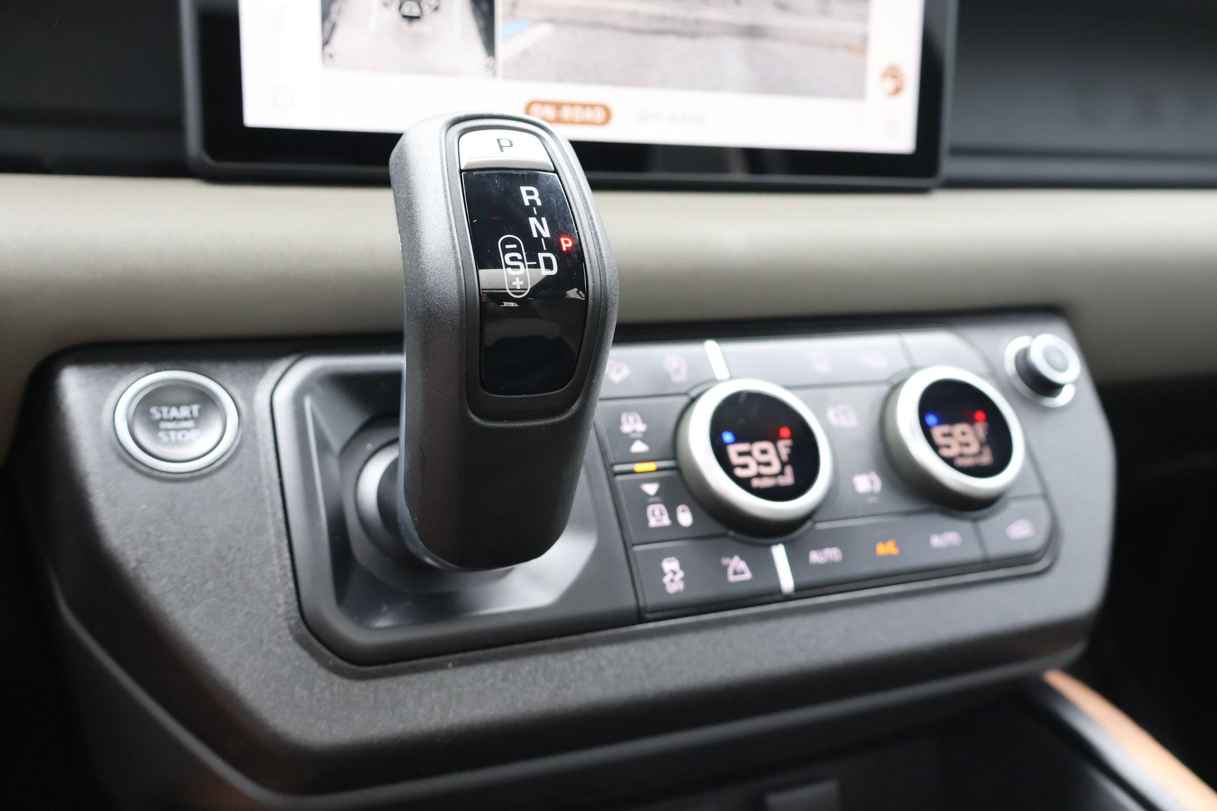 Used 2023 Land Rover Defender 110 X-Dynamic SE image 26