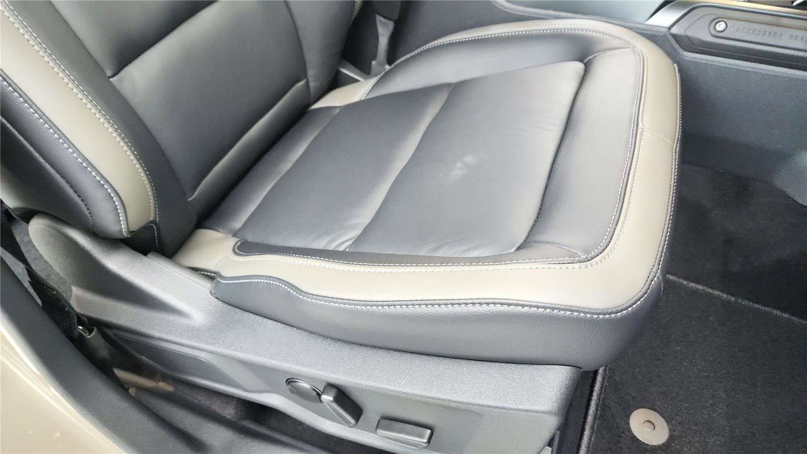 New 2026 Ford Bronco Outer Banks image 24