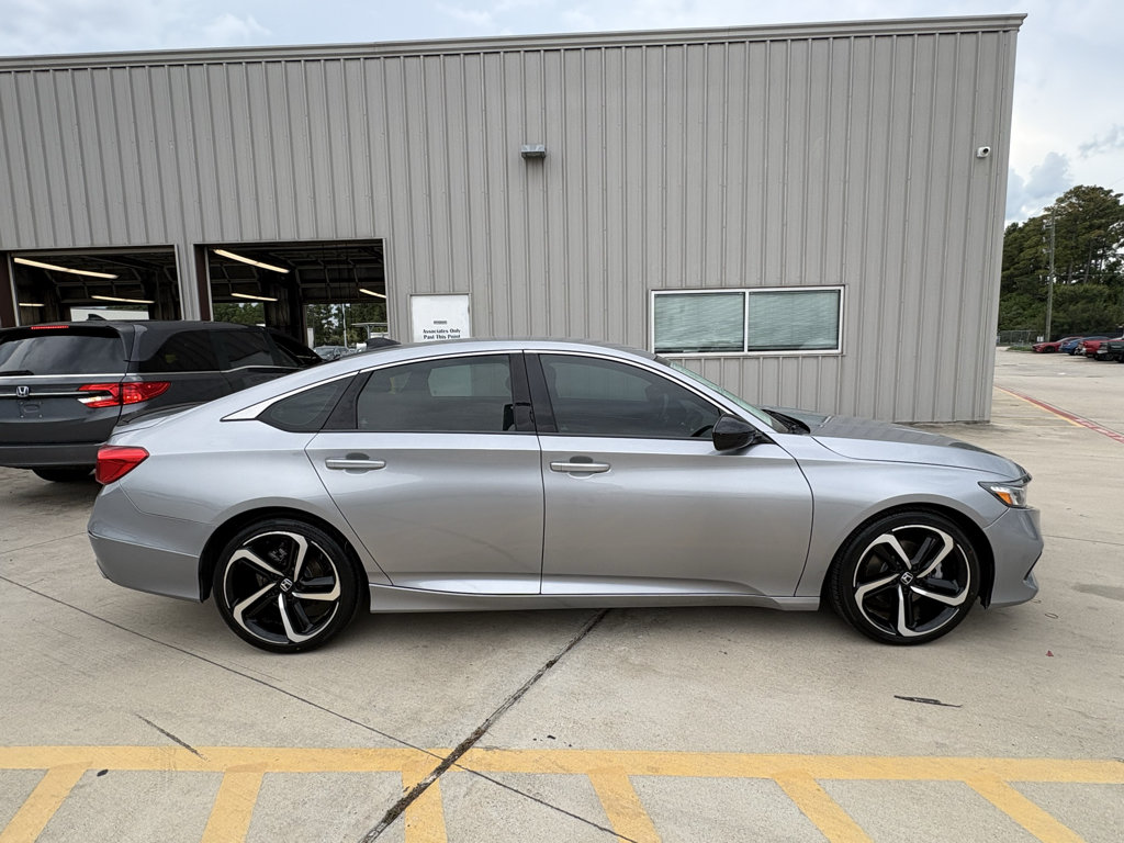 Used 2021 Honda Accord Sport image 9