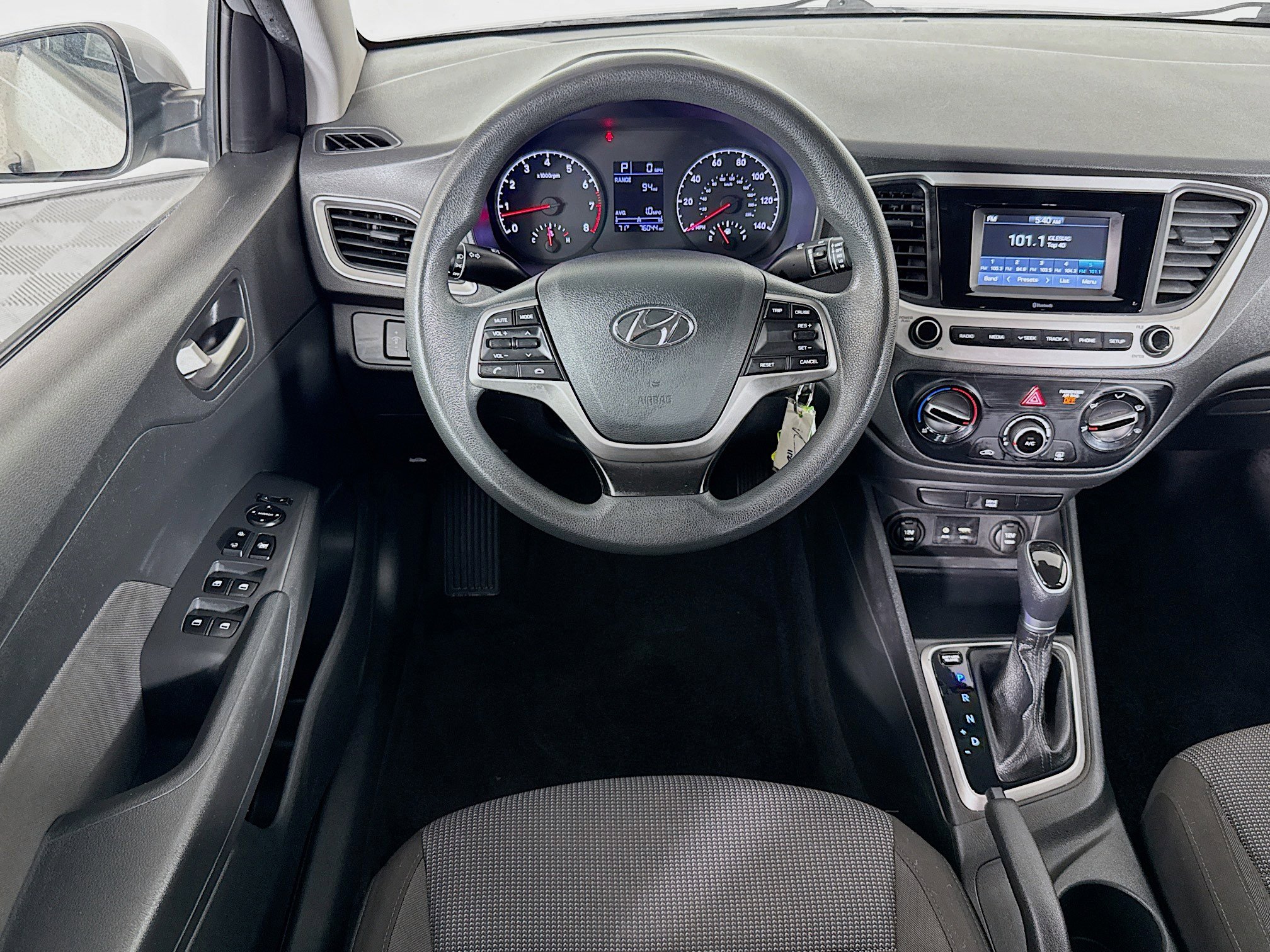 Used 2020 Hyundai Accent SE image 16