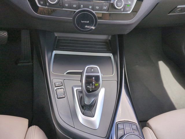 Used 2018 BMW 230i Convertible image 17