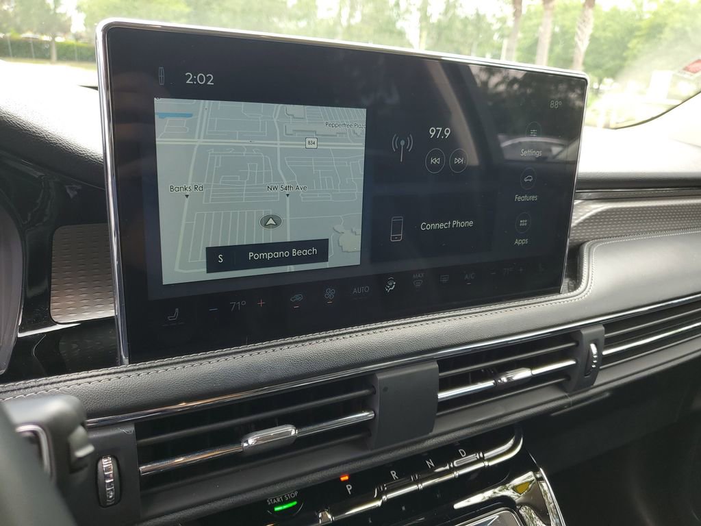 Used 2023 Lincoln Corsair Reserve image 27