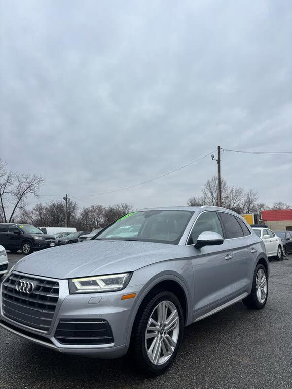 Used 2018 Audi Q5 2.0T Premium Plus w/ Premium Plus Package AWD/4WD image 3