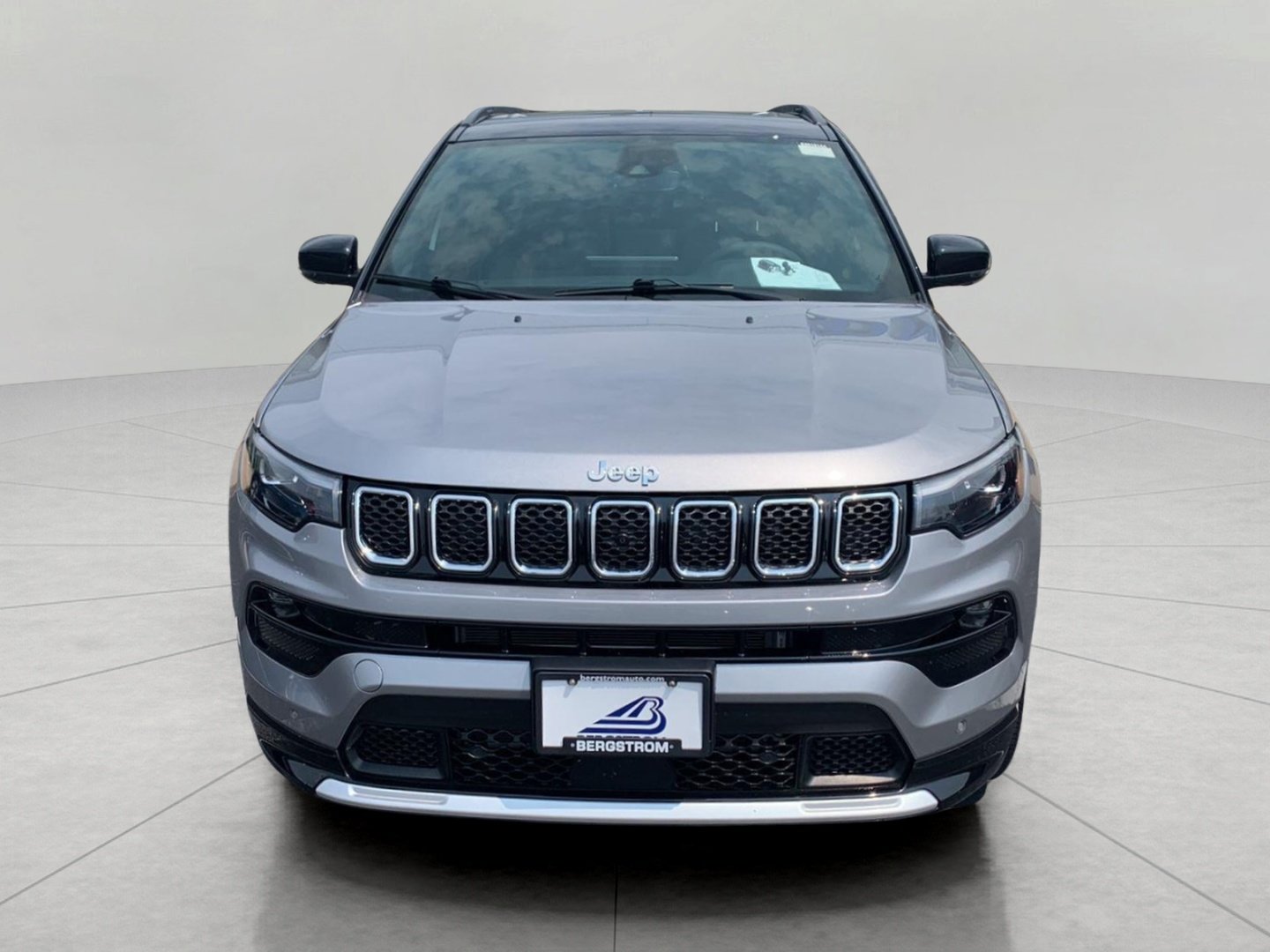 Used 2023 Jeep Compass Limited w/ Elite Group AWD/4WD image 3
