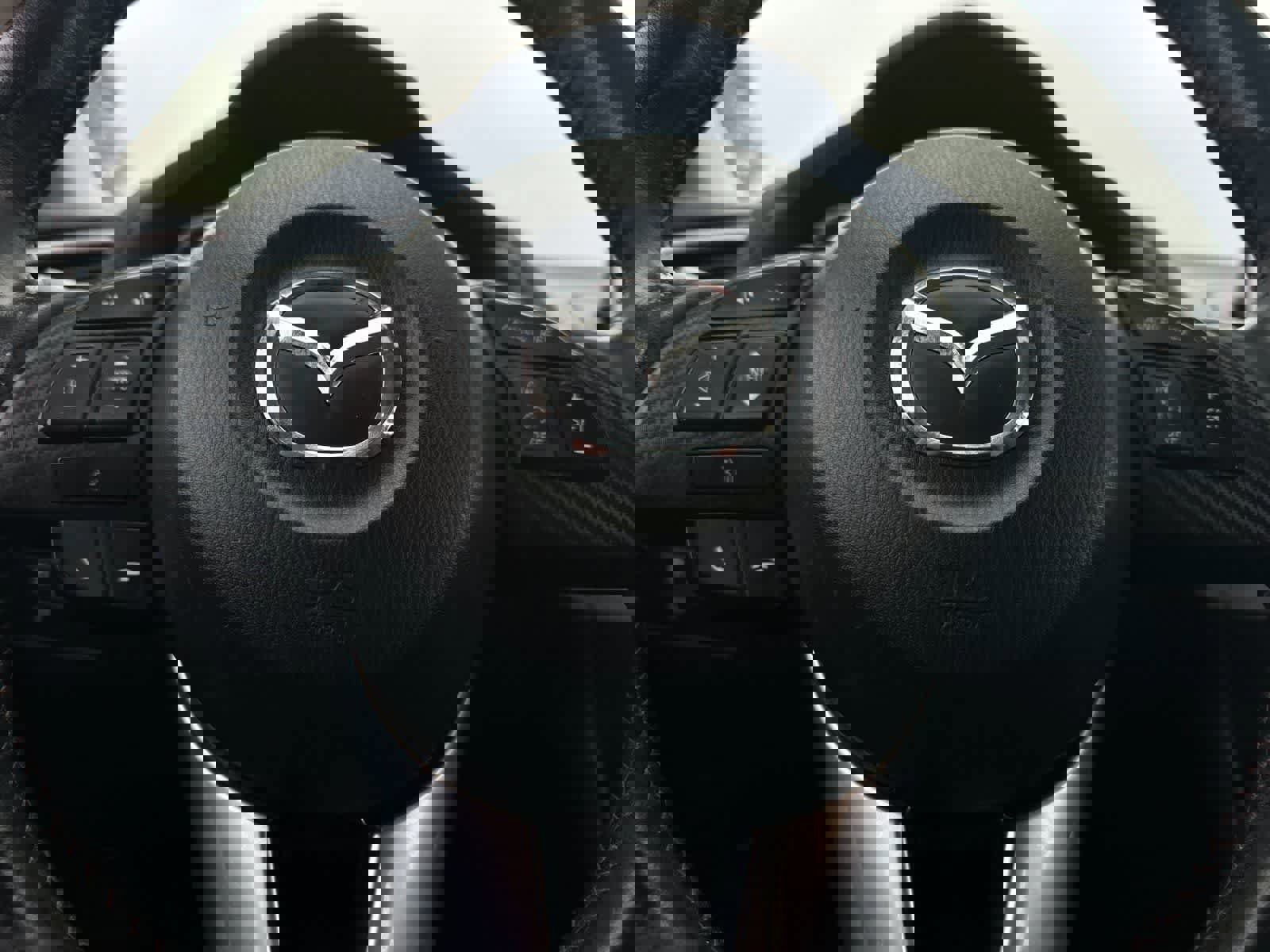 Used 2015 MAZDA MAZDA3 i Touring image 25