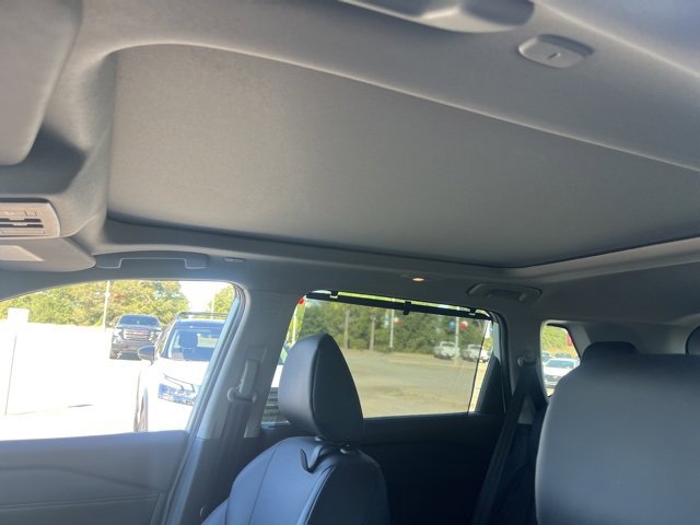 Used 2023 Nissan Rogue SV w/ SV Premium B Package image 9