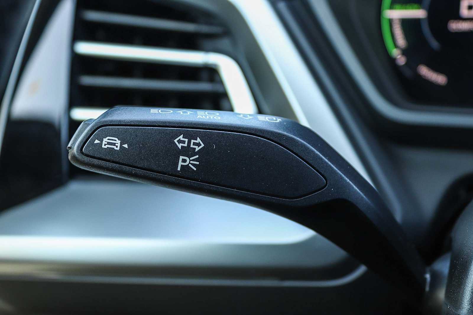 Used 2023 Audi Q4 e-tron Premium w/ Premium Plus RWD image 30