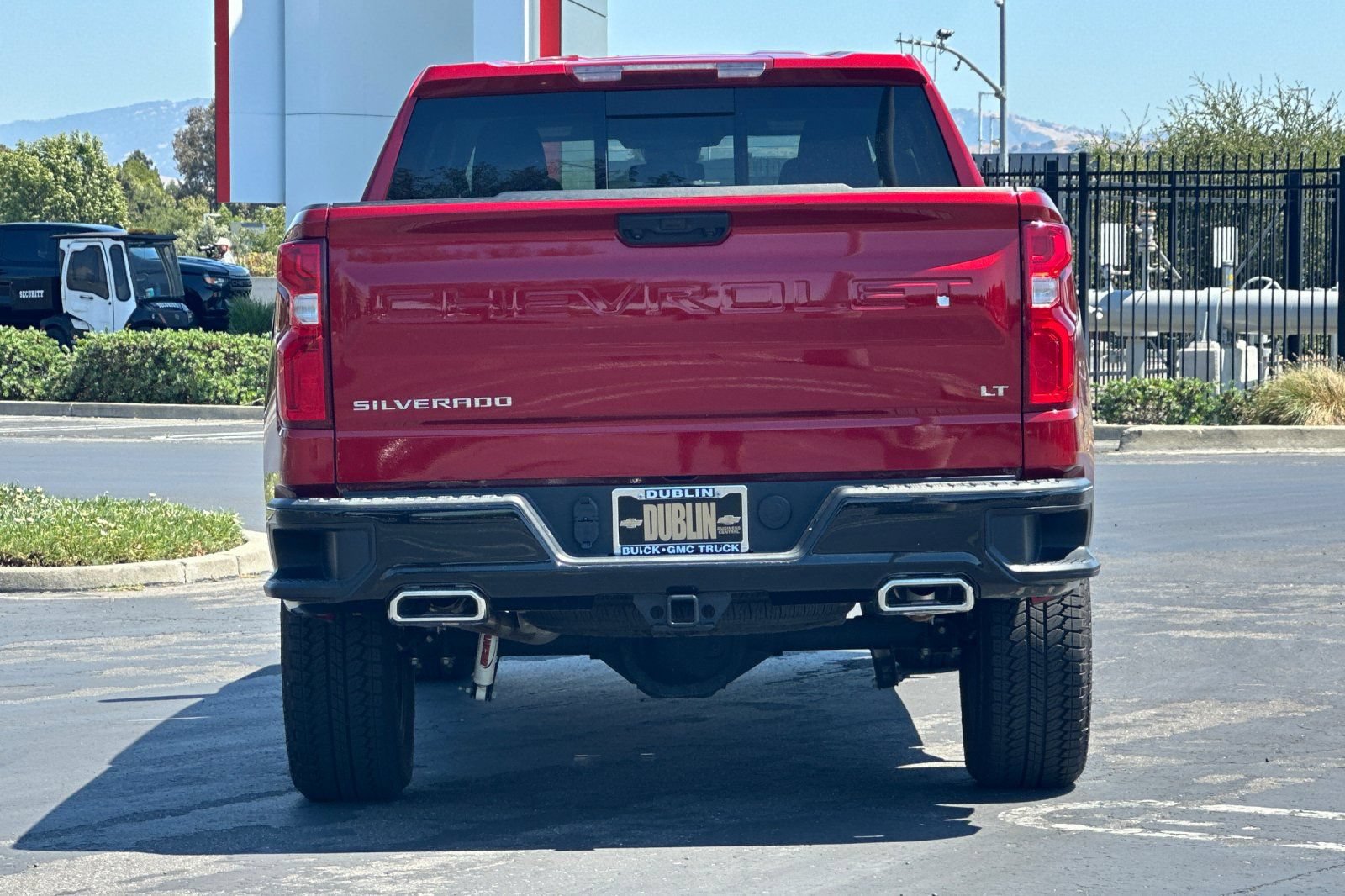 Used 2025 Chevrolet Silverado 1500 LT Trail Boss w/ Convenience Package II AWD/4WD image 5