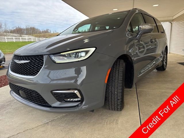 Used 2022 Chrysler Pacifica Limited image 10