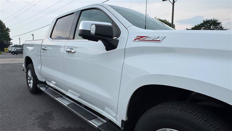 Used 2023 Chevrolet Silverado 1500 LTZ w/ LTZ Convenience Package II AWD/4WD image 24