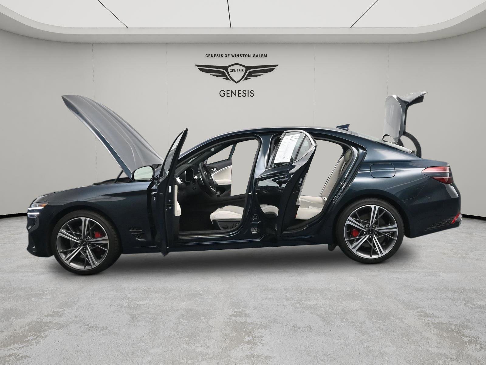 Used 2025 Genesis G70 2.5T w/ Sport Prestige Package image 34