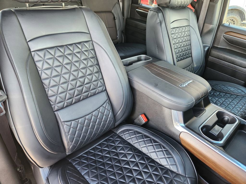 Used 2024 Chevrolet Silverado 3500 High Country w/ High Country Premium Package image 20