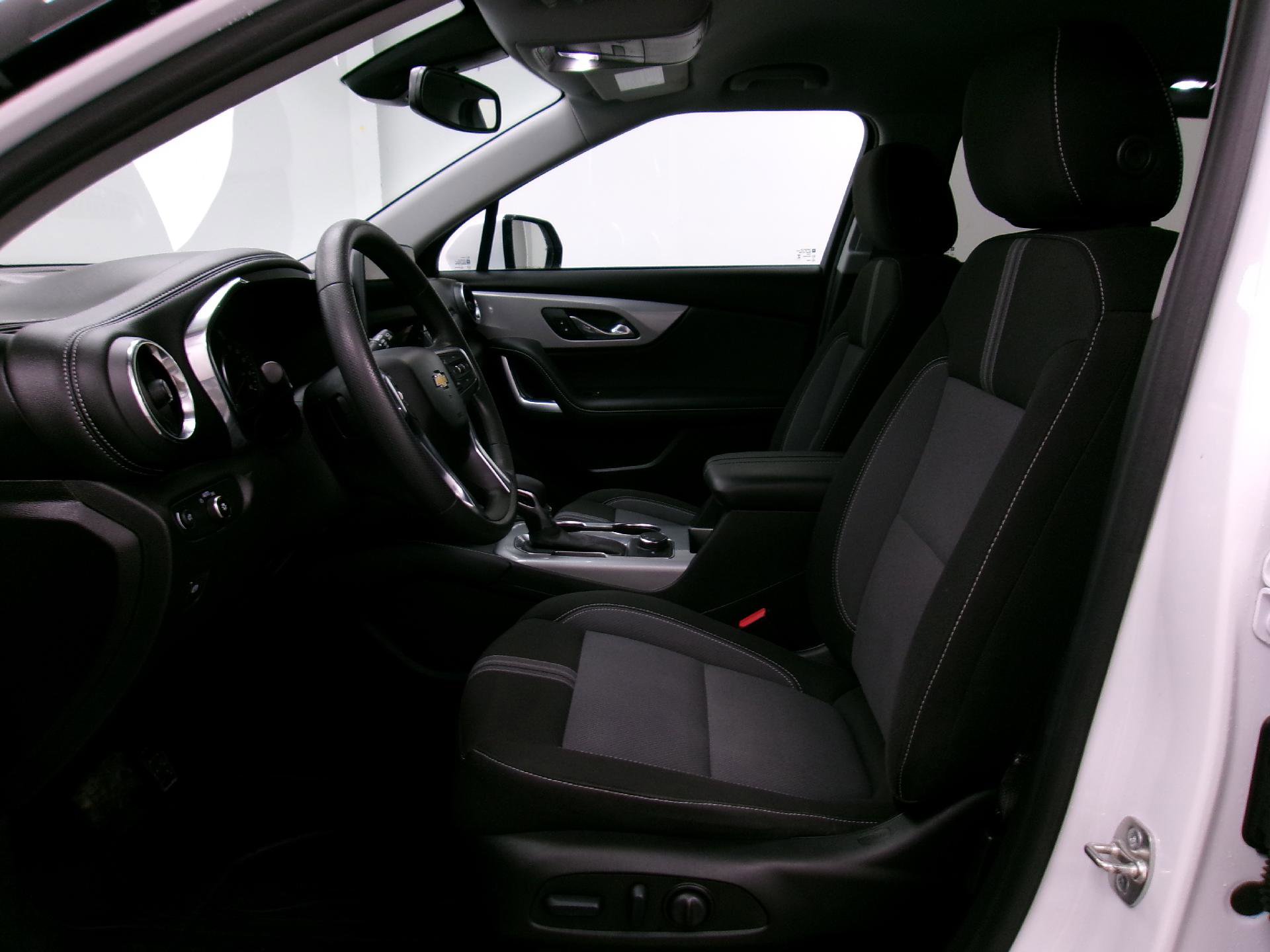 Certified 2024 Chevrolet Blazer LT w/ Convenience Package image 8