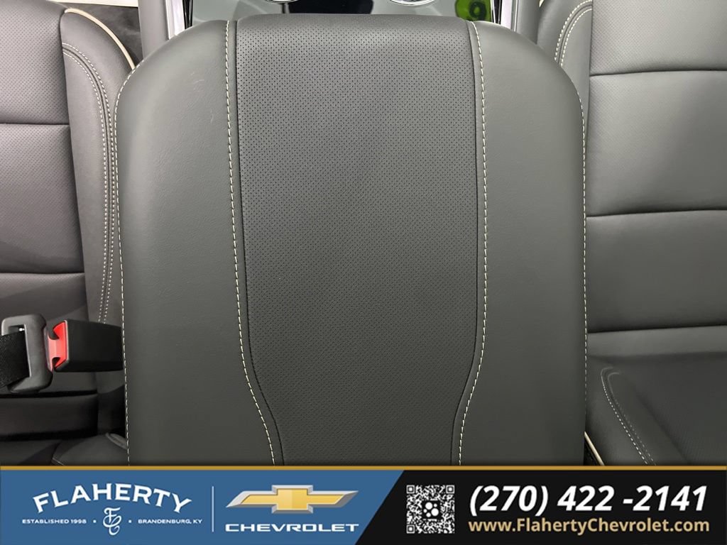 New 2026 Chevrolet Tahoe Premier w/ Sun And Tow Package AWD/4WD image 32