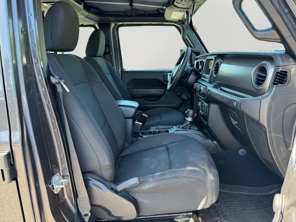 Used 2022 Jeep Wrangler Unlimited Sport AWD/4WD image 12