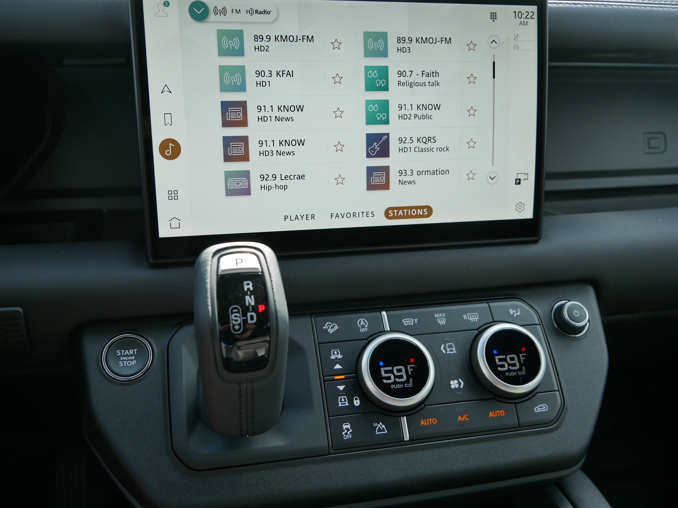 New 2025 Land Rover Defender 90 X-Dynamic SE image 7