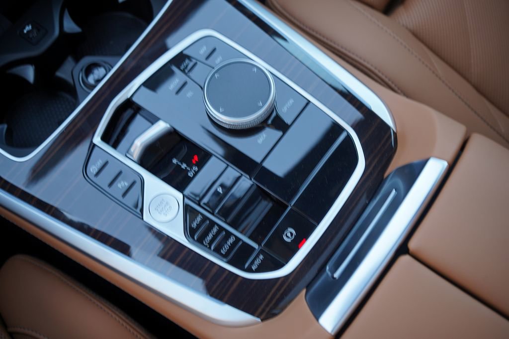 New 2026 BMW X5 sDrive40i w/ Premium Package image 18