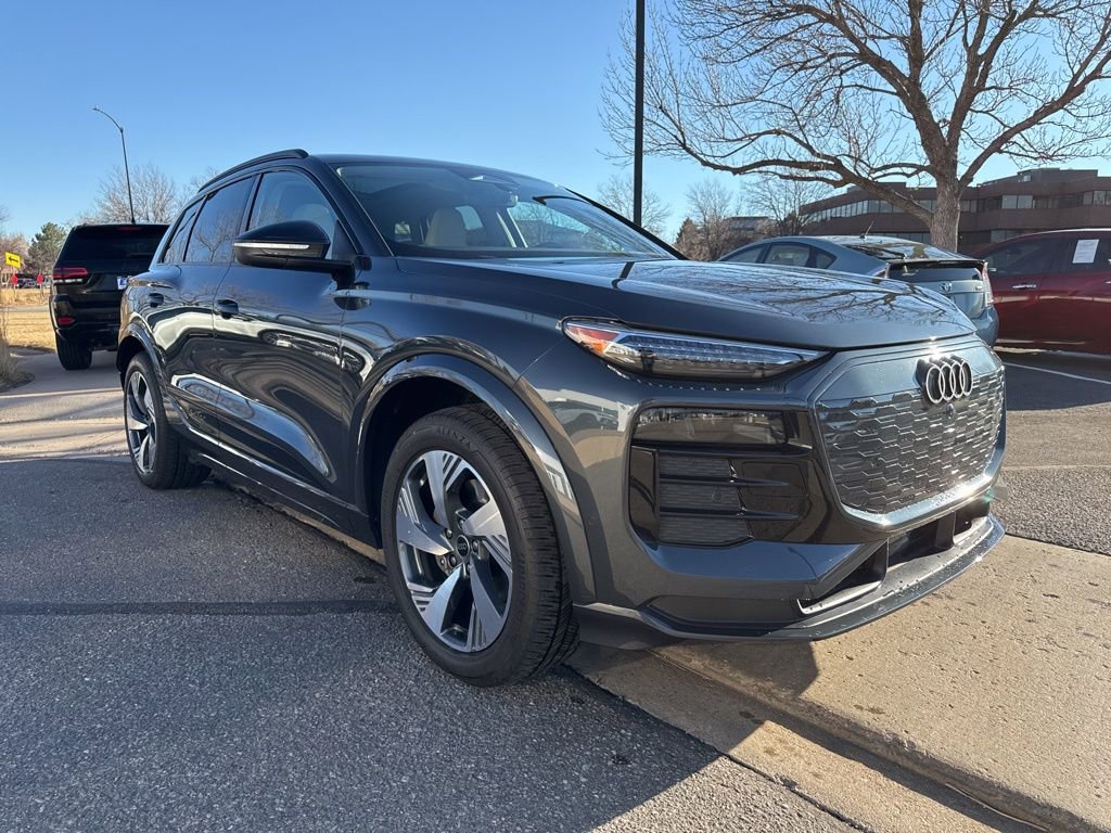 Used 2025 Audi Q6 e-tron Premium Plus w/ Premium Plus image 7