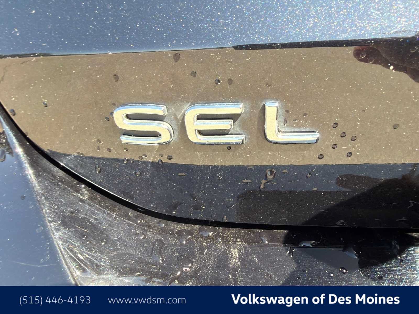 Used 2023 Volkswagen Taos SEL AWD/4WD image 1