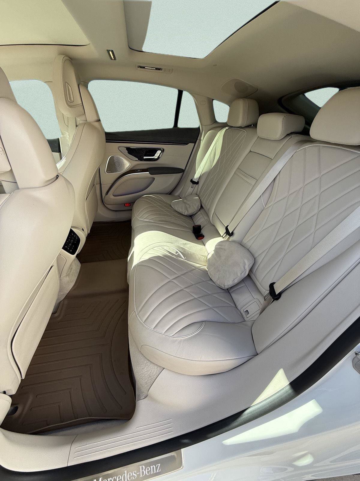 Used 2022 Mercedes-Benz EQS 450+ Sedan image 19