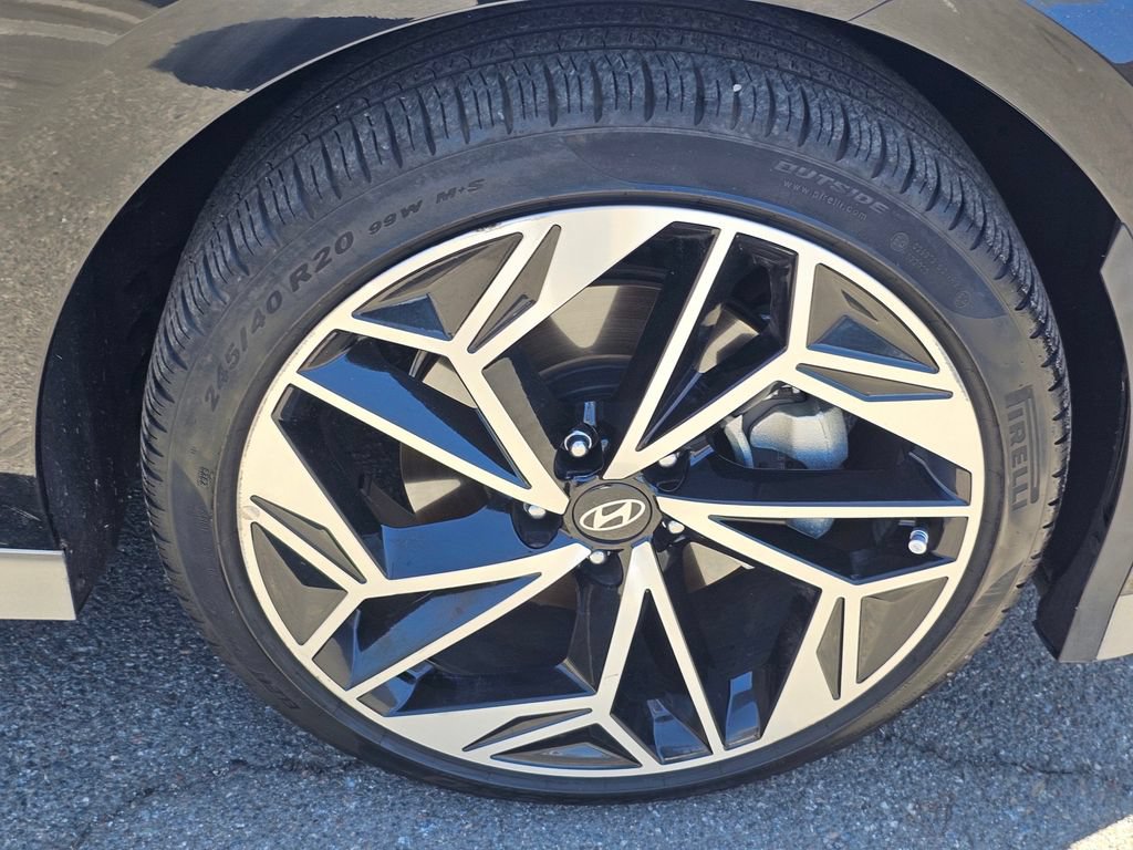 Certified 2024 Hyundai Ioniq 6 SEL RWD image 10