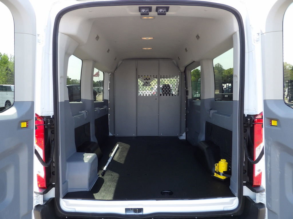 Used 2019 Ford Transit 150 XLT RWD image 41