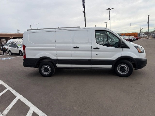 Used 2018 Ford Transit 250 130 Low Roof image 20