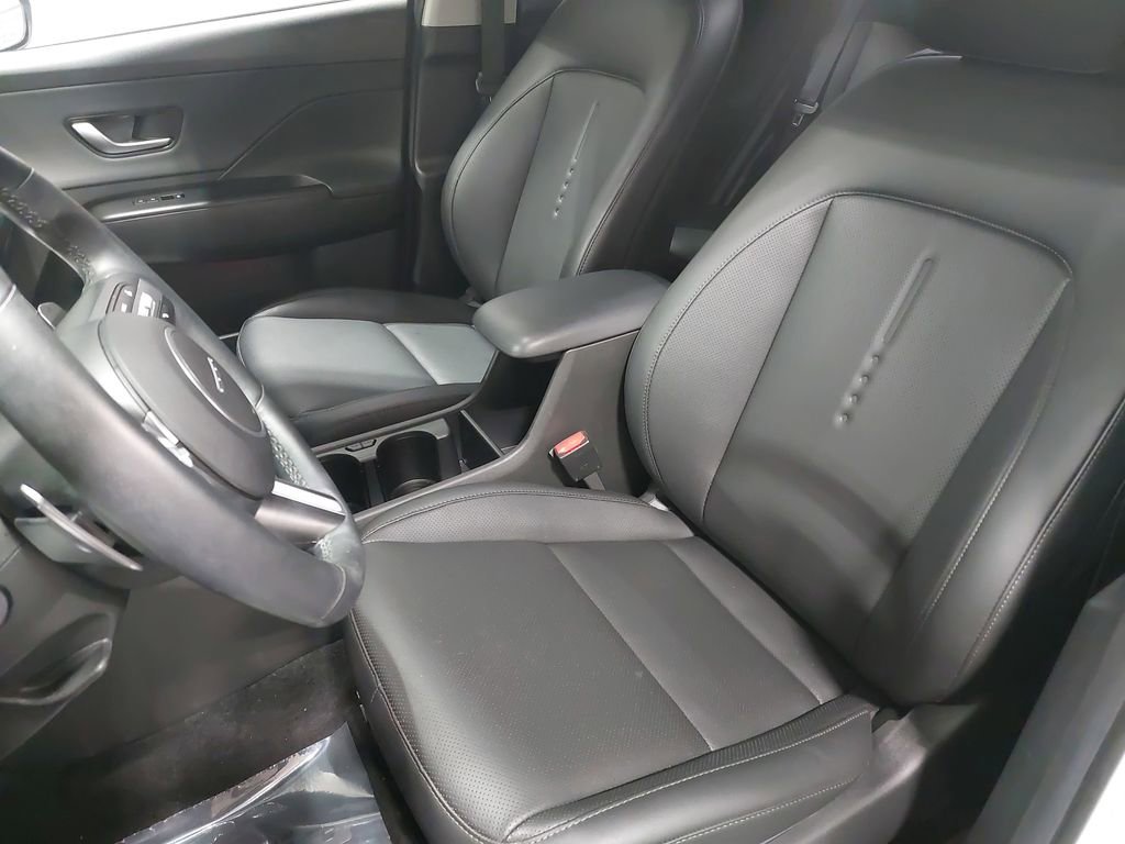 Certified 2025 Hyundai Kona Limited image 15